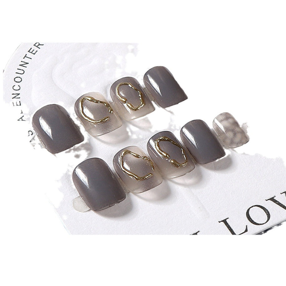 Autumn Winter Press On Nails - Ice Gray Gold Coil Short Square Tips
