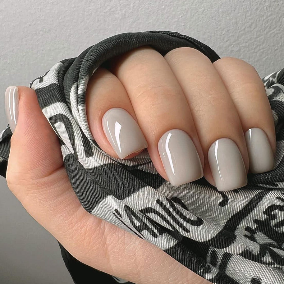 Short Square Solid Color Press On Nails - Simple Wearable Nail Armor Set