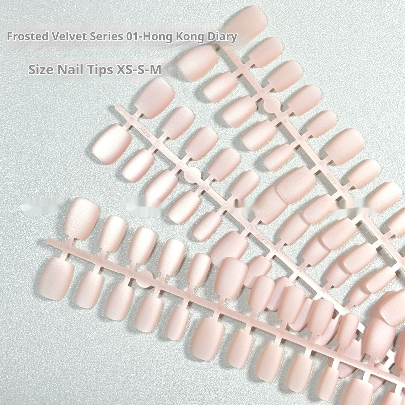 Frosted Velvet Cat's Eye Press On Nails - Aurora Effect