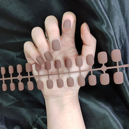 Starry Sky Matte Nails - Short Round Fake Nail Set