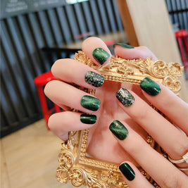 Glitter Green False Nails - 24pc Fashionable Nail Patches