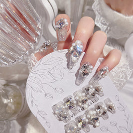 Wear-Resistant Nail Art - Flashy Rhinestone Manicure
