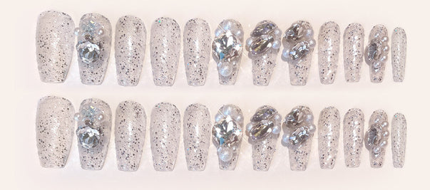 Wear-Resistant Nail Art - Flashy Rhinestone Manicure
