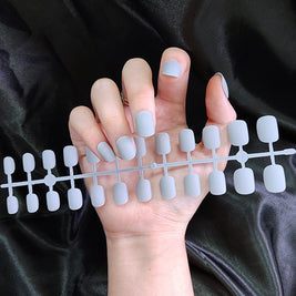 Starry Sky Matte Nails - Short Round Fake Nail Set